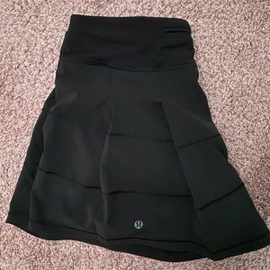 black lulu skirt